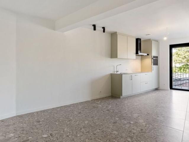 Studio te huur in Hasselt voor € 790 met 1 slaapkamer
