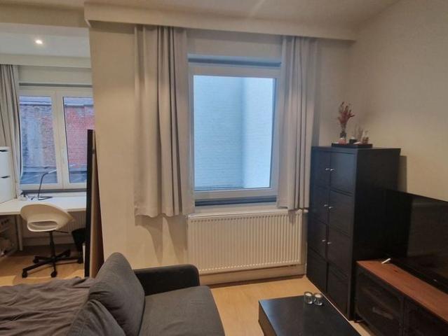 Studio te huur in Leuven voor € 880 met 1 slaapkamer