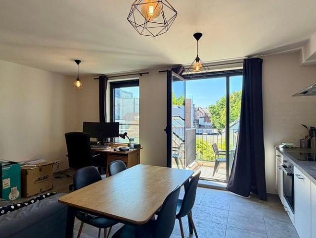 Studio te huur in Leuven voor € 900 met 1 slaapkamer