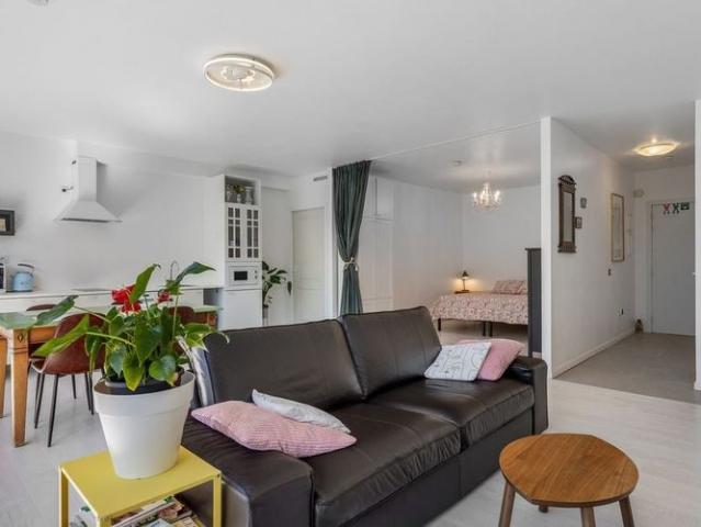 Studio te huur in Leuven voor € 1.150 met 1 slaapkamer