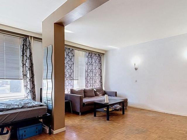 Studio te huur in Liège voor € 550 met 1 slaapkamer