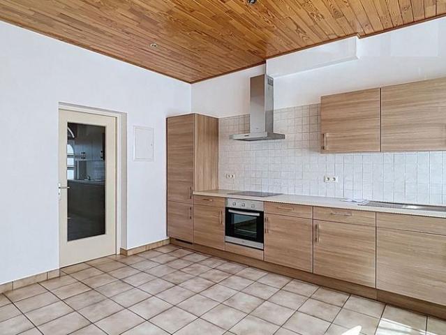 Studio te huur in Namur voor € 670 met 1 slaapkamer