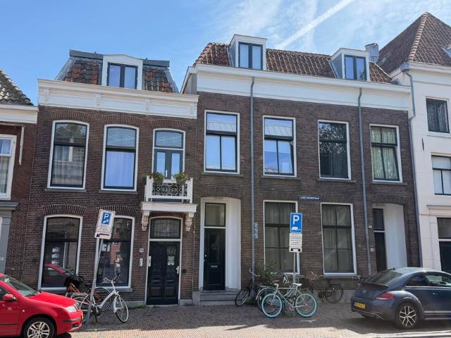 Studio te huur Lange Nieuwstraat 72 i in Utrecht voor € 833