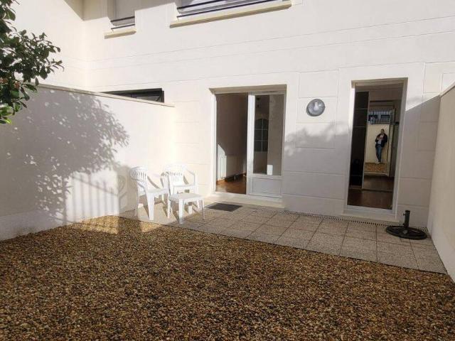 Studio / terrasse jardin et parking