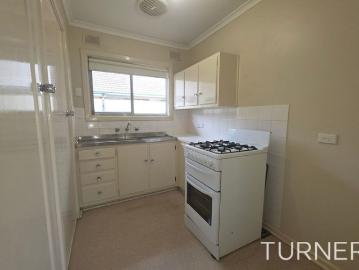 Studio Unit Close to the City