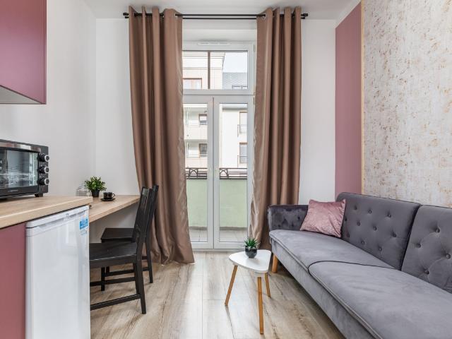 | Studio ul. Emilii Plater | BALKON |