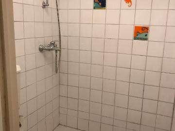 Studio voor eerste jaar studente meisje