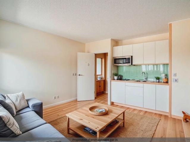 Studio 20 m² en hyper centre d'Aubagne, faibles charges, idéal premier investissement, à deux pas de la gare