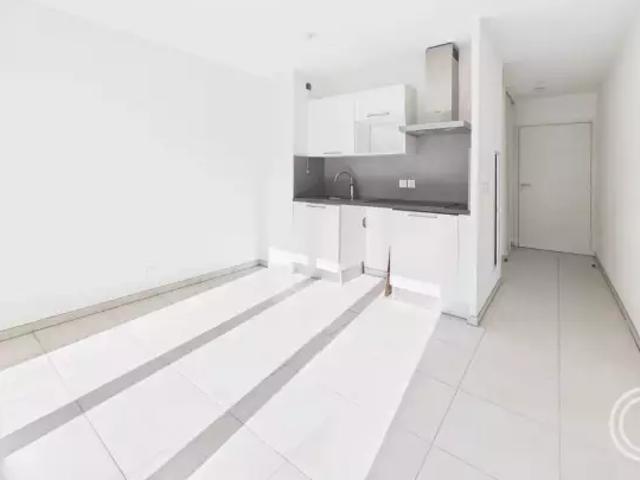 STUDIO VIDE 49 BOULEVARD DE RIQUIER NICE RIQUIER