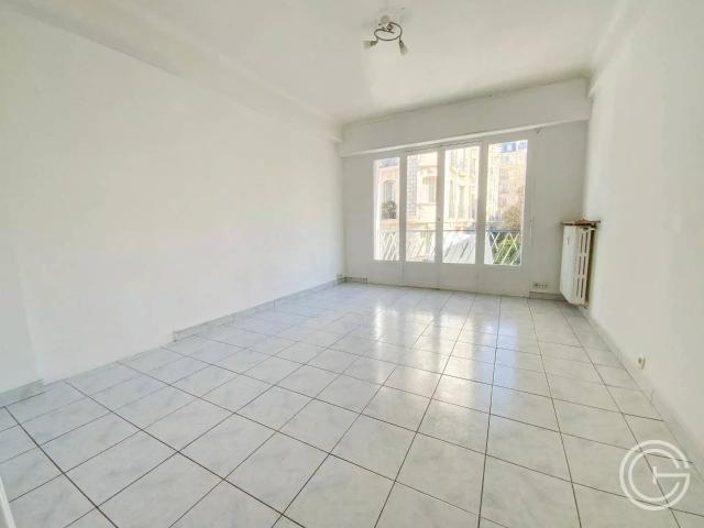 STUDIO VIDE 8 PLACE PHILIPPE RANDON NICE LIBERATION
