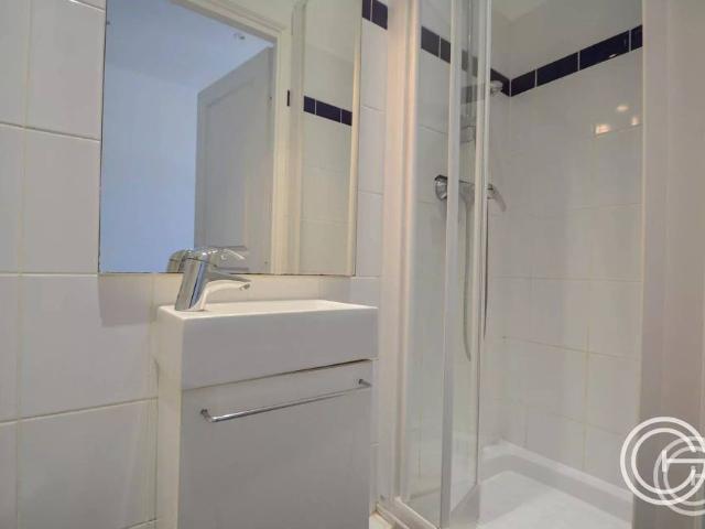 STUDIO VIDE 9 ALEXANDRE MARI VIEUX NICE