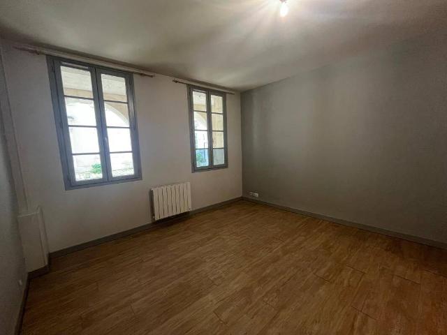STUDIO VIDE 28.53m2 CENTRE VILLE