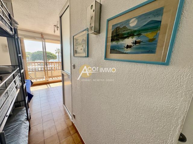 RARE À LA VENTE Studio avec vue mer exceptionnelle à La