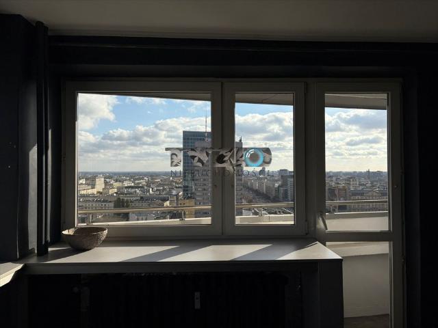 Warszawa Śródmieście: 27m2 z panoramicznym widokiem i potencjałem