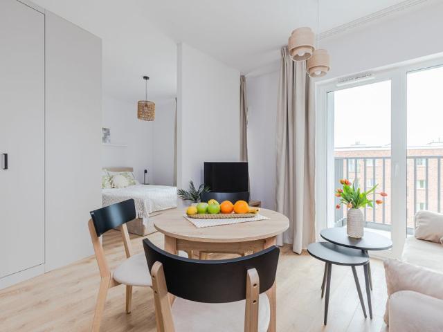 Studio ze strefą sypialnianą BOHO| COWORK|METRO