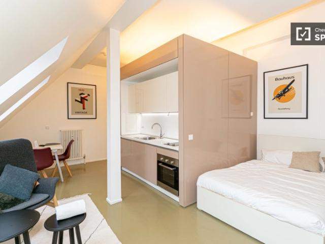 Studio zu vermieten in Berlin