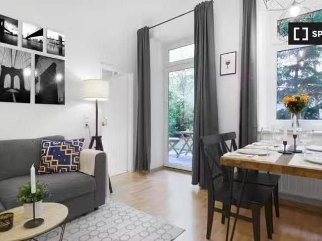 Studio zu vermieten in Berlin