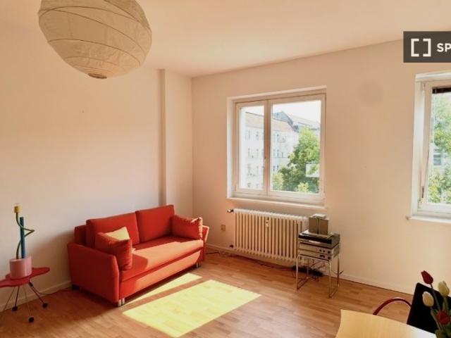 Studio zu vermieten in Berlin