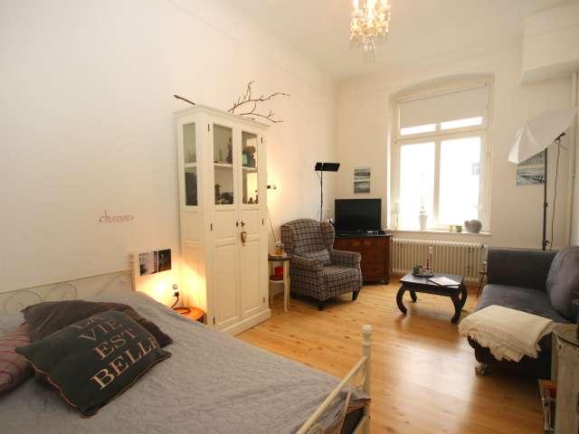 Studio zu vermieten in Düsseldorf