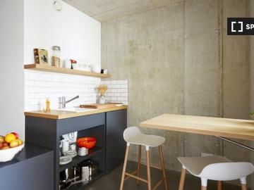 Studio zu vermieten in Köln