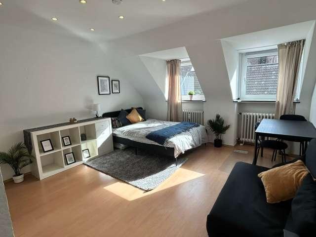 Studio zu vermieten in Köln