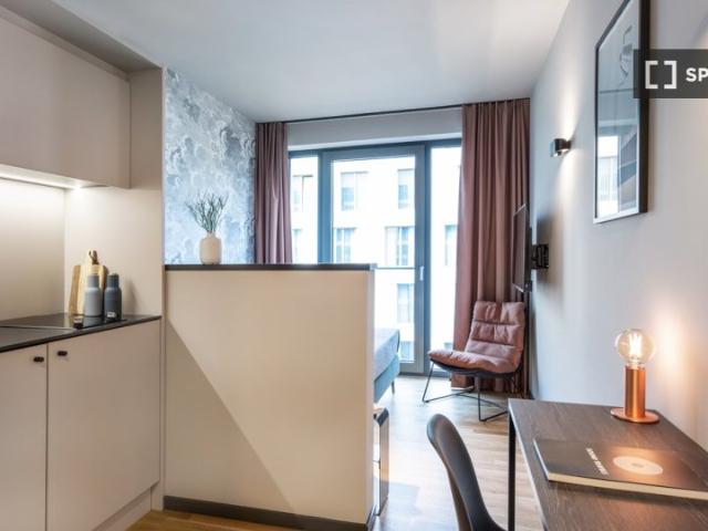Studio zu vermieten in Köln