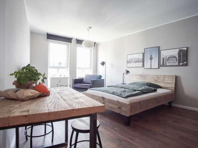 Studio zu vermieten in Luisenstadt, Berlin