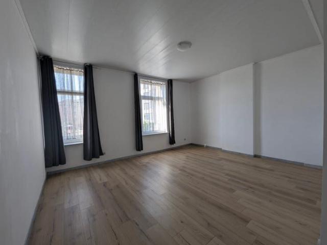 STUDIOS À LOUER – La Louvière 550 Eur