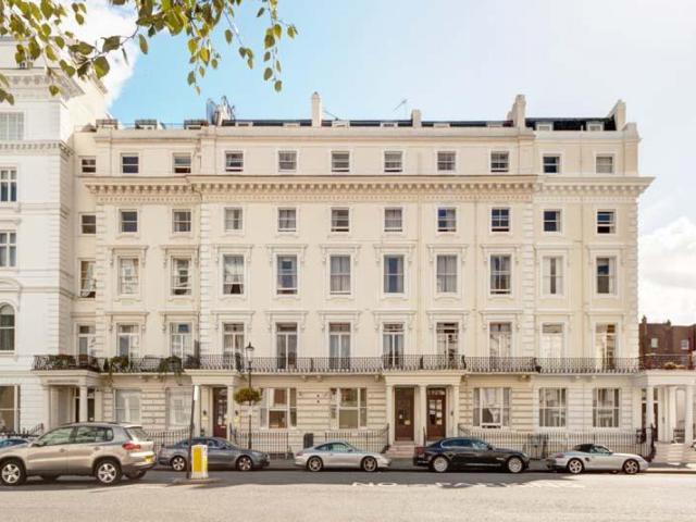 Studios in a student residence in Kensington Has an Apartment