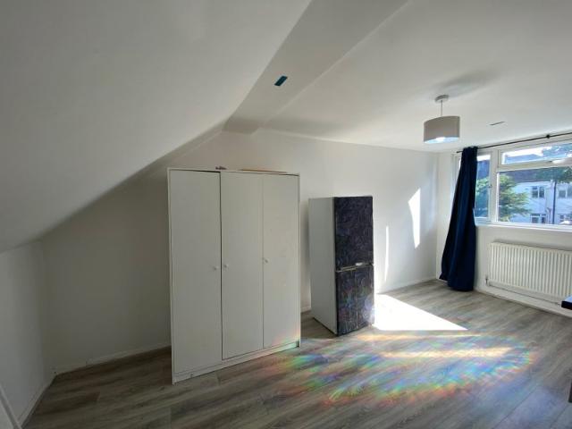 ✨Studios to Let in Thornton Heath Area