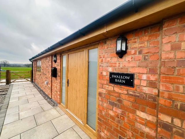 Studley B80, 2 bed bungalow to rent, £1,795 pcm | PrimeLocation