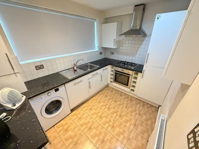 Studley Drive, Ilford IG4, 2 bed flat to rent, £2,100 pcm | PrimeLocation