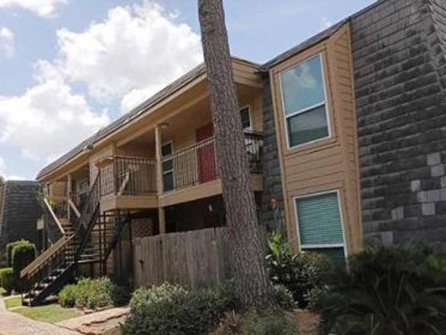 Stuebner Airline Rd Apt 502