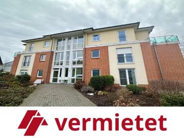 Stuhr: TOP renovierte 2 Zimmer Whg neue EBK, großem Balkon, TG Stellplatz, Fahrstuhl, barrierefrei
