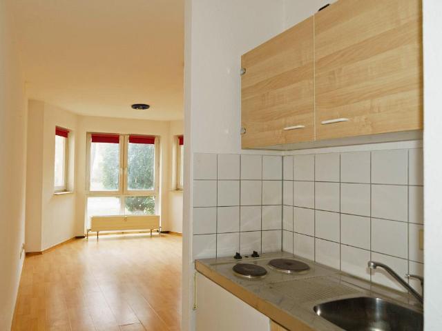 Stundenteneltern aufgepasst. Unter 100.000 EUR. TOP Appartement mit Küchenzeile in guter Lage