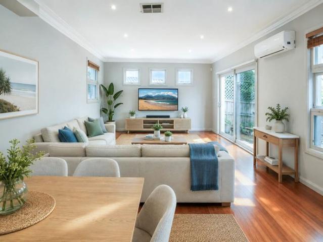 STUNNER! THE PERFECT FAMILY HOME!