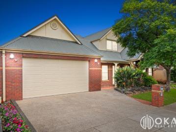 Stunner with North facing frontage / 700 sqm Land & that too in Werribee's most exclusive Estate !