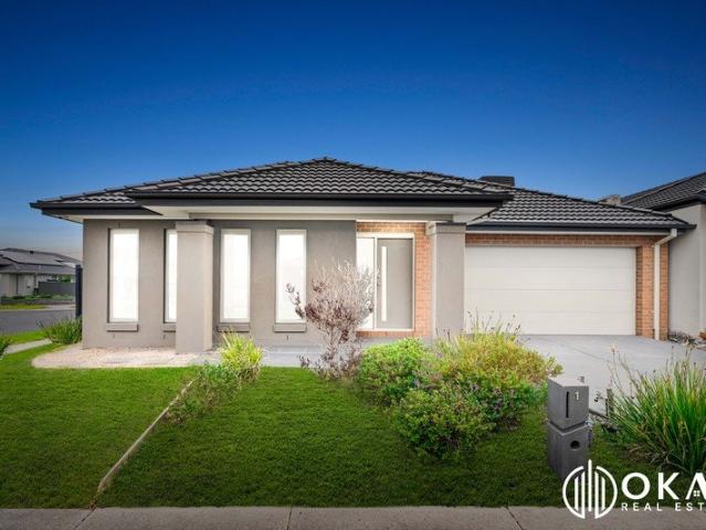 Stunner within 1 min walk to Grove Town Centre /North facing / Rent @ $550P/W / 461sqm Land