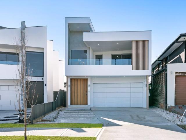 Stunning 4 Bedroom Double Storey Family Home!