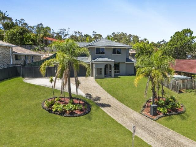Stunning 4 Bedroom Family Home