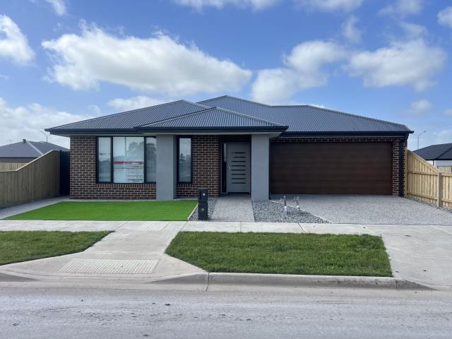 Stunning 4 bedroom Family Home