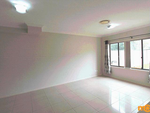 Stunning 4 Bedroom Family Home Close to Darcy Road Public School