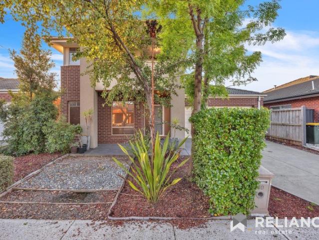 Stunning 4 Bedroom Family home in a Prime Williams Landing Location