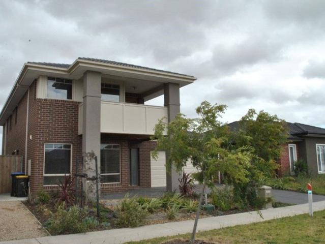 Stunning 4 Bedroom Family home in a Prime Williams Landing Location