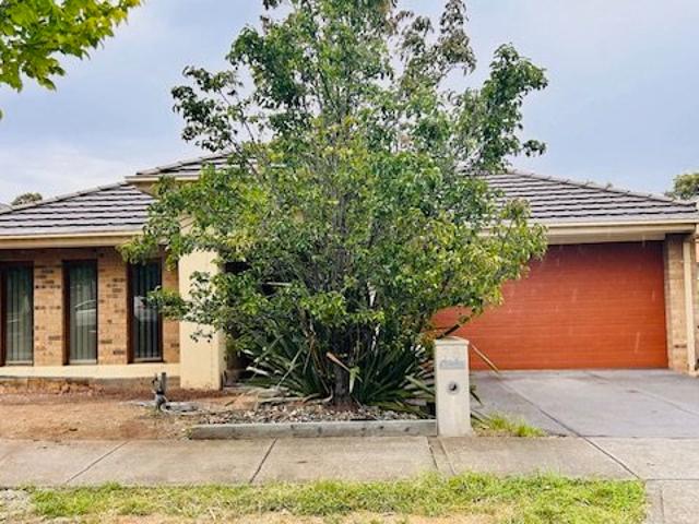 Stunning 4 Bedroom Family Home in a Prime Location!