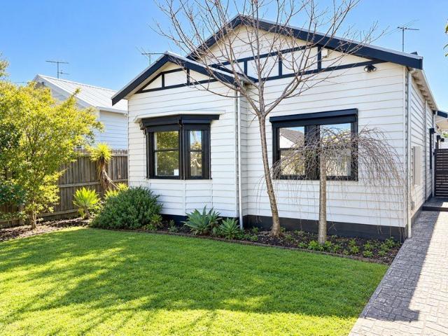 Stunning 4 Bedroom Family Home in the Heart of East Geelong
