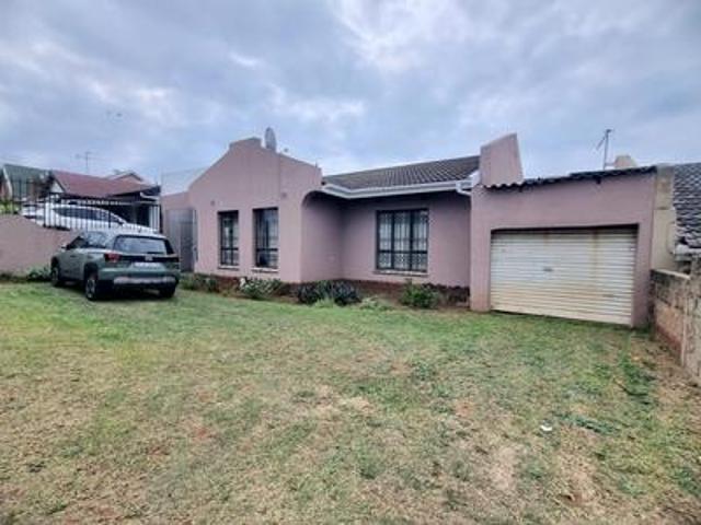 stunning 4 bedroom family home – mod.