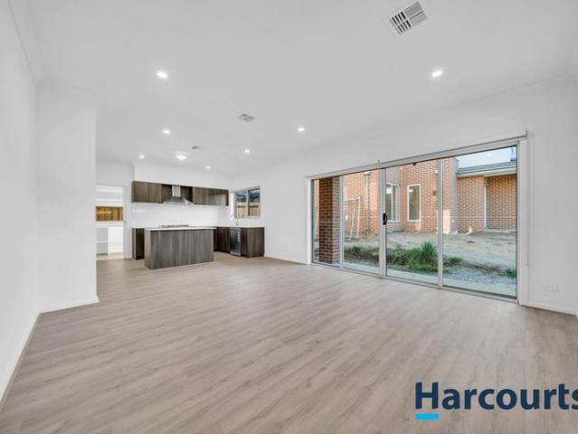 Stunning 4 Bedroom Family Home with Two Ensuites