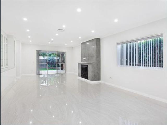 Stunning 4 Bedroom Family Home with Double Garage & Covered Entertainer’s Patio