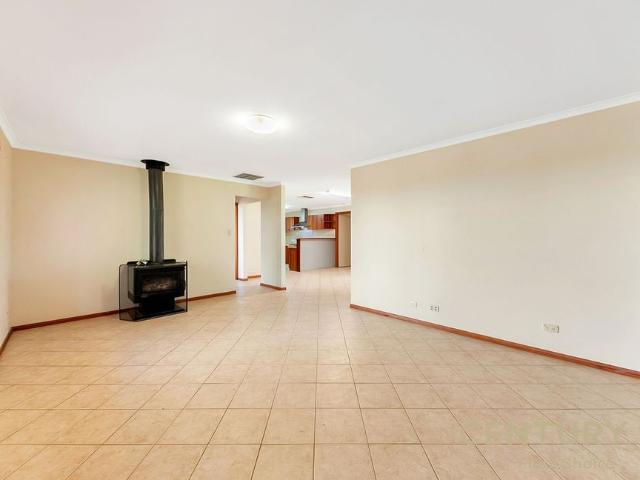 Stunning 4 Bedroom Family Home with Fantastic Entertaining Area